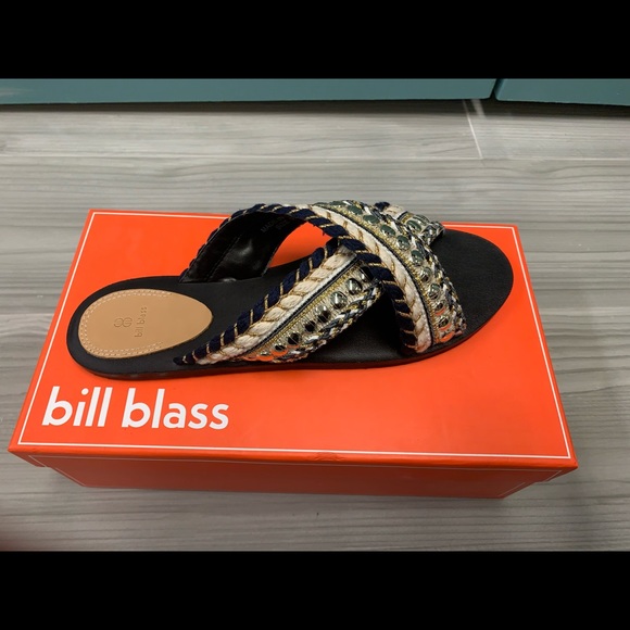 🆕 NIB BILL BLASS JADEN SLIDE SANDALS. Calling all winter vacationers ! - Picture 5 of 8